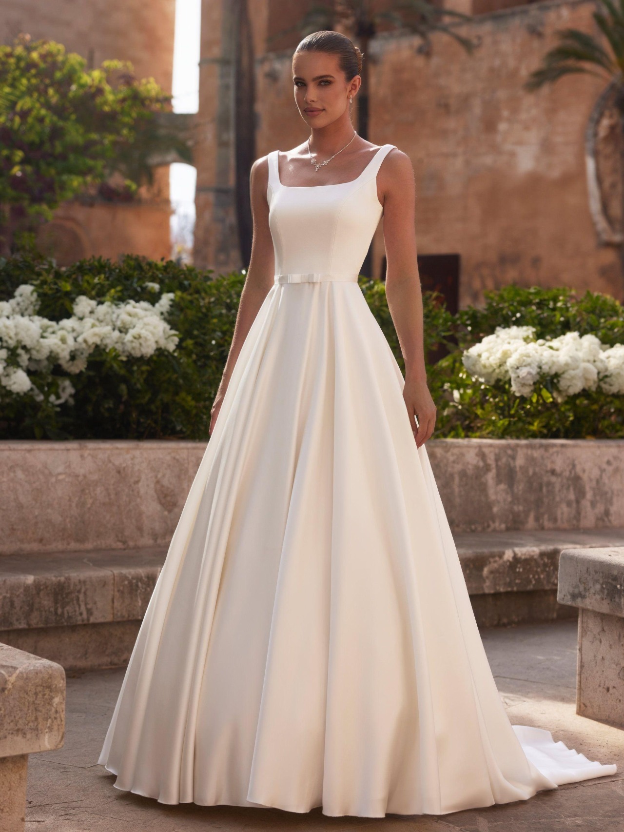 bianco_evento-bridal-dress-levente-_1_